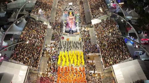 Famoso desfile de carnaval no sambódromo do Anhembi, no centro de São Paulo, Brasil.