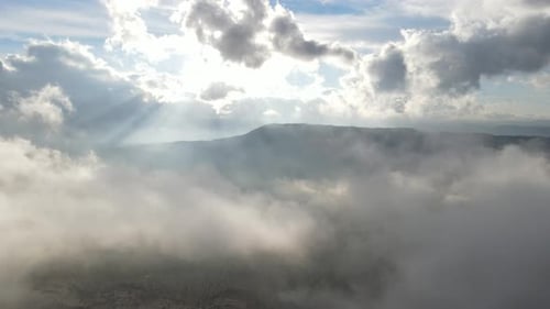 Soleil, ciel, paysage nuageux