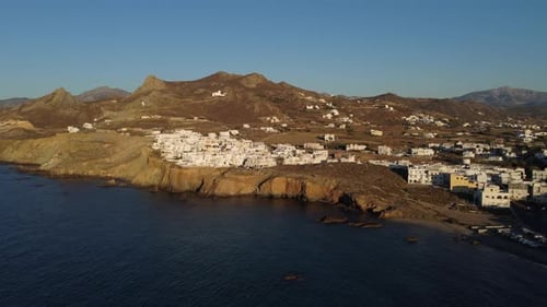Vue aérienne de Naxos Chora, île des Cyclades en mer Égée, Grèce