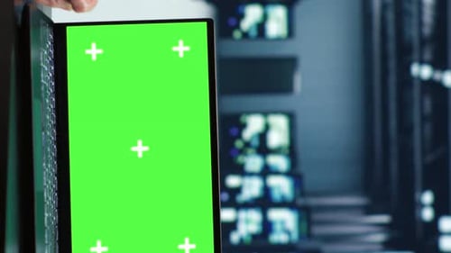 Vertical Chroma Key Laptop Servers Optimizing