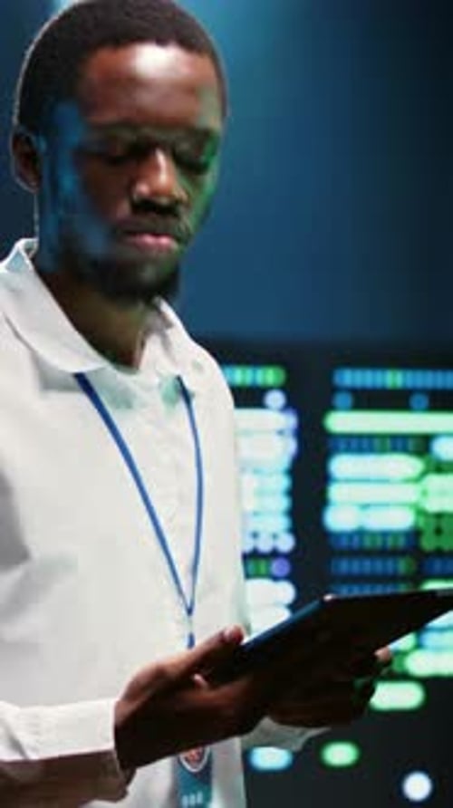 Vertikaler Video-Supervisor sichert die Netzwerkinfrastruktur im Serverraum