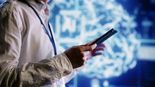 Qualified Admin Working with AI