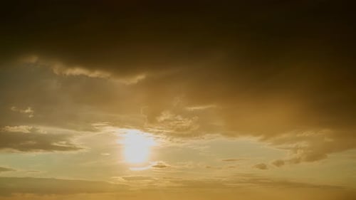 The overcast sky indicates that rain and bad weather are on the way, timelapse
