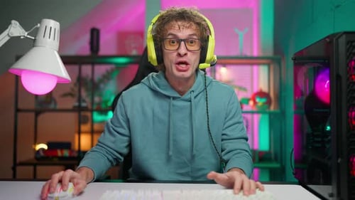 Gamer Play Computer Game