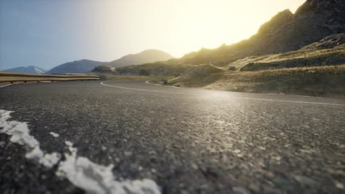 Straße im Berg auf den Lofoten