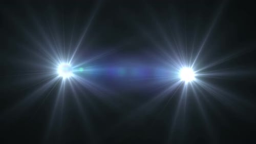 La cámara parpadea, haces de luz o destellos en la oscuridad