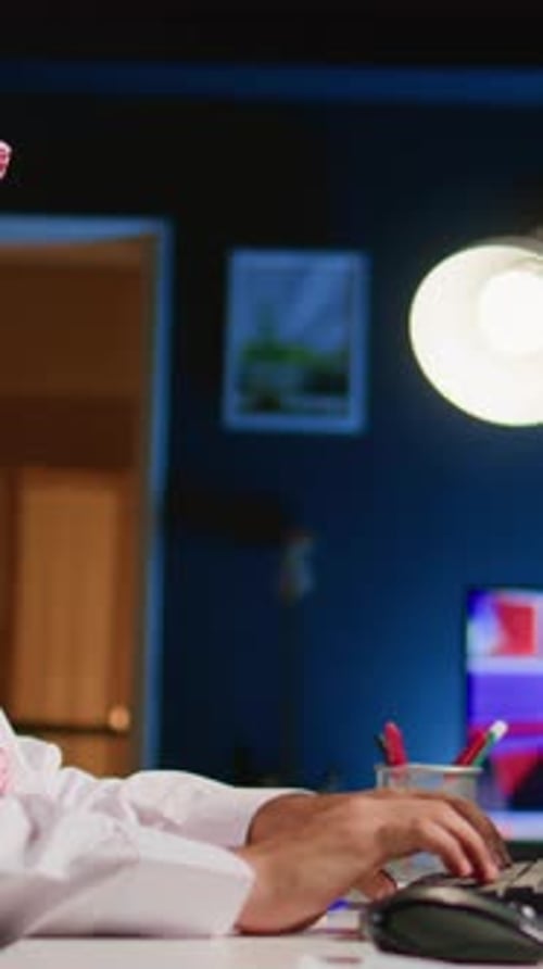 Vertical Video Investor Employee Looks at Market Shares