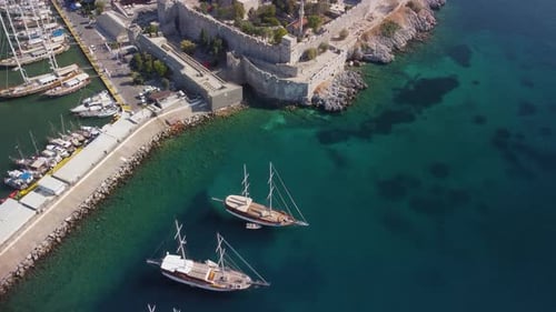 Fantastische Luftaufnahme der Burg von Bodrum in der Türkei