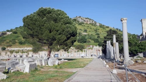 Ancienne ville d'Éphèse, bibliothèque de Celsus et théâtre antique