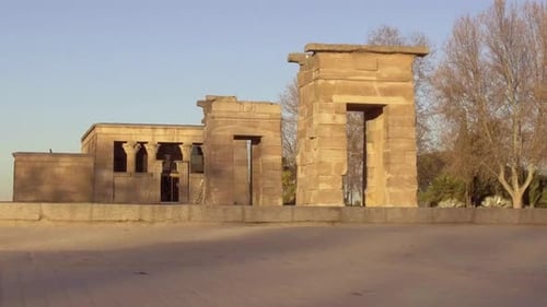 Temple of Debod, Madrid, gimbal motion