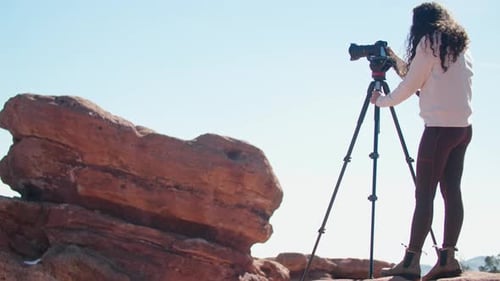 Travel Photographer Taking Photo Of The Balanced Rock At Garden of the Gods In Colorado, USA. full s