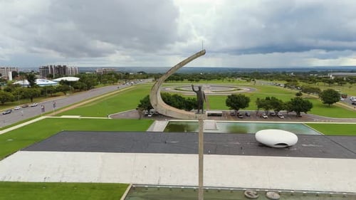 Imagens aéreas do Memorial JK em Brasília