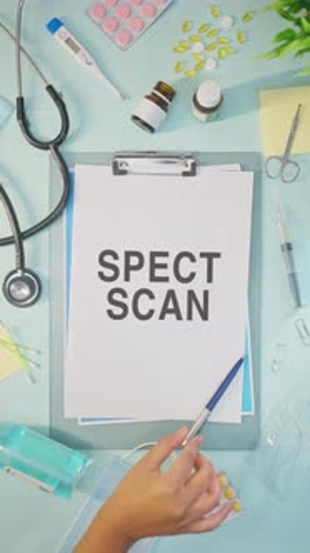 VÍDEO VERTICAL DO SPECT SCAN ESCRITO EM PAPEL MÉDICO, Banco de ...