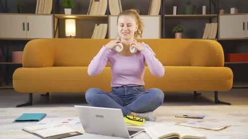 Musik, Unterhaltung für Frauen an der Universität.