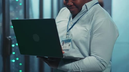 A Skilled and Professional IT Specialist Who Works in a Dynamic Data Center Environment