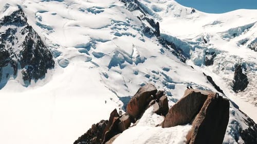 filmación Cinemática de montañas en los Alpes Mont Blanc