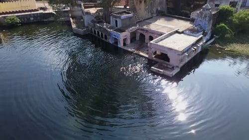 Drone retiré au-dessus du lac Jait Sagar, Bundi, Rajasthan, Inde.