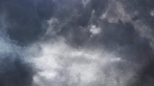 thunderstorm, Bright lightning's glow in a dark cloudy