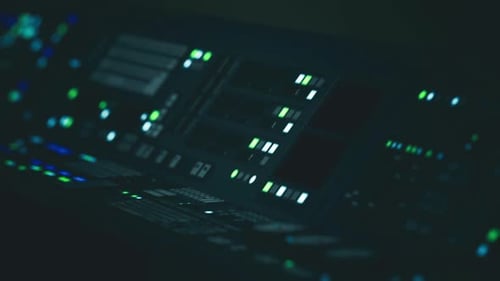 Unidad de comando operacional con indicadores y alertas en tiempo real