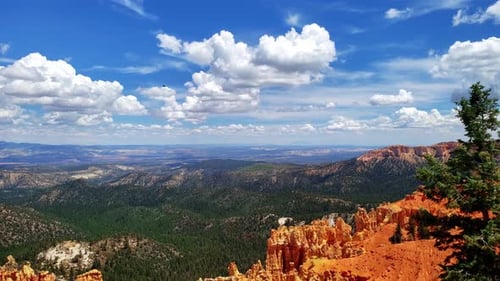 Bryce Canyon National Park and panoramic scenic viewpoint