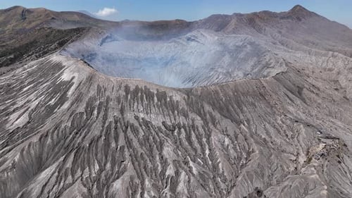Vue aérienne du volcan du mont Bromo en Indonésie.