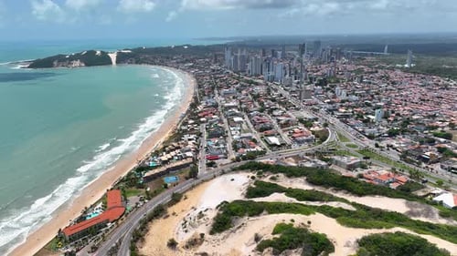 Cidade costeira do centro da cidade de Natal, no Rio Grande do Norte, no Brasil.
