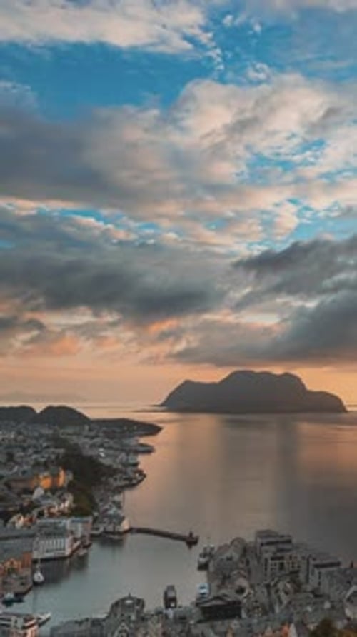 Alesund, Norvège : incroyable lumière naturelle