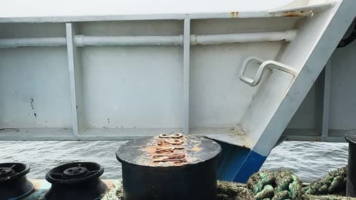 Seil in einem Boot und im Meer 9