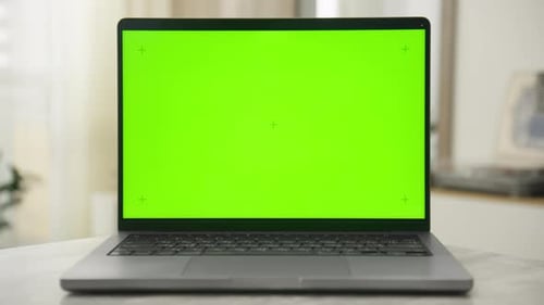 Dolly Zoom of Laptop with Green Screen