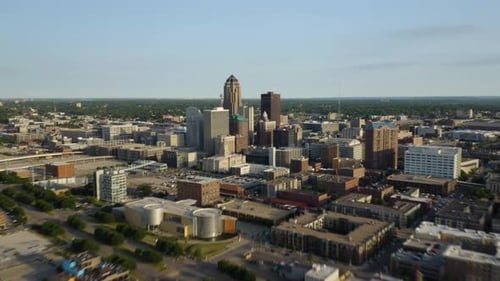Amazing Aerial Hyperlapse Above Downtown Des Moines, Iowa Skyline. Summer. Motion Blur