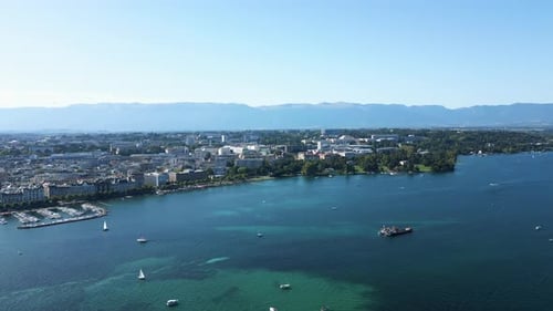 Luftaufnahme des Genfersees und des Stadtbildes, Schweiz.
