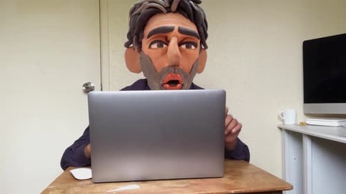 Animación 3D de un antiguo programador