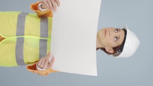 Vertical video of Engineer who doesn't like the project.