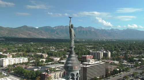 AWESOME SHOOT ORBIT AROUND STATUE ON TOP OF SALT LAKE CITY AND COUNTY BUILDING