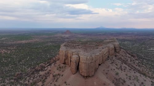Luftaufnahme der Felsformation und Landschaft, Namibia.