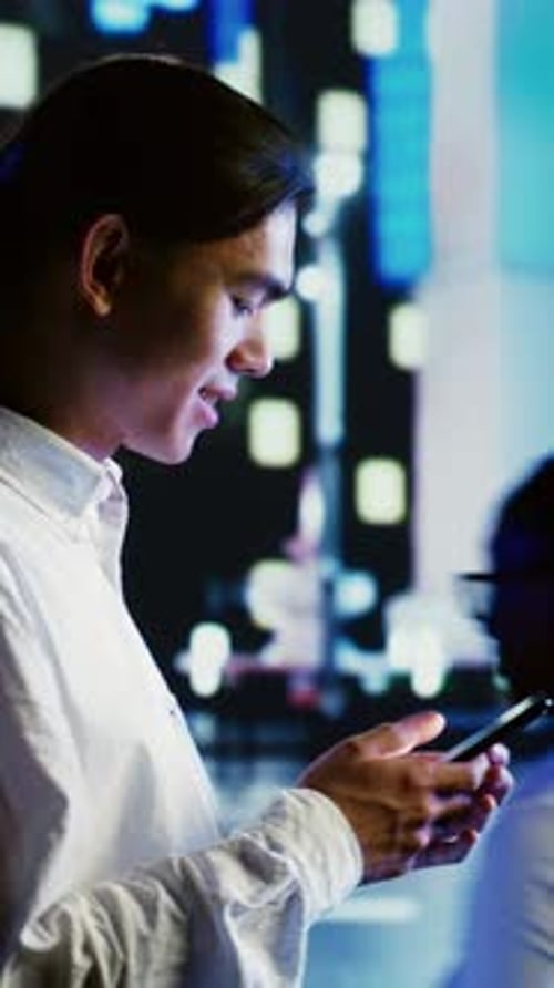 Vertical Video Man Online Shopping Walking in City