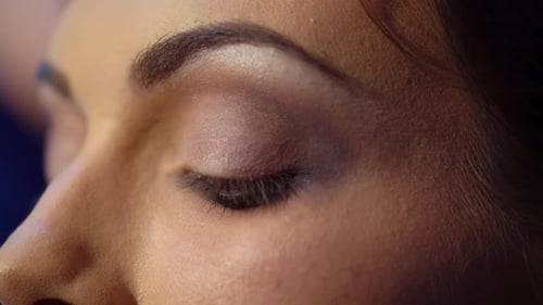 Closeup Eyeshadow Makeup Makeup Artist Applying Eyeshadow Make Up Beauty Girl Makeup Artist with