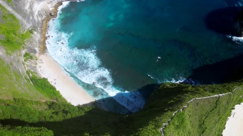 Kelingking Strand.