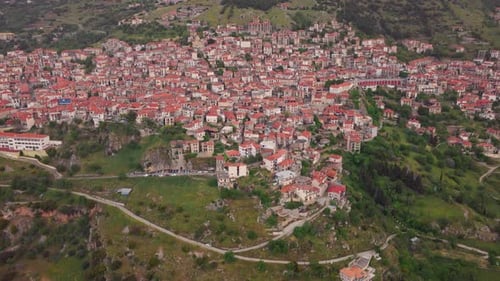 Vista aérea da cidade de Arachova na Beócia, Grécia