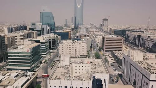 Revelação aérea da cidade de Riyadh (4K)