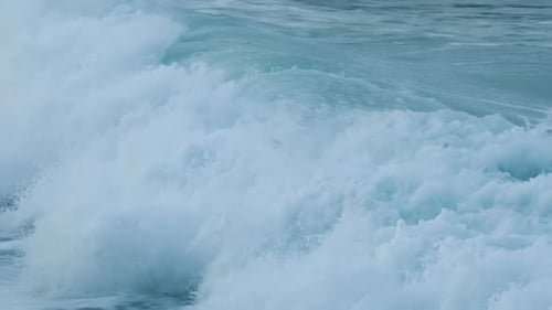 Ocean Waves Crashing on the Shore