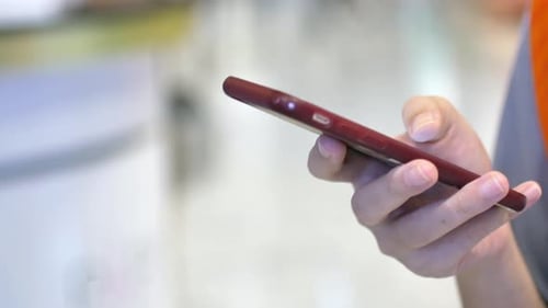 Mobile Phone Use in the City