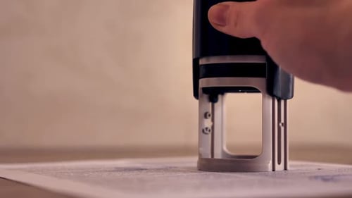 Hand to Put a Signet Use Stamping