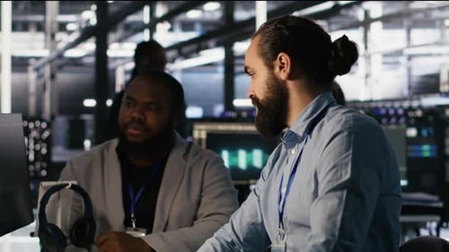 Lead Data Center Engineer Overseeing Team Integrating AI Automation Tools