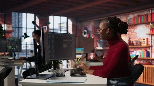 Experto de una Agencia de Desarrollo de Software que resuelve tareas con AI LLM Chatbot