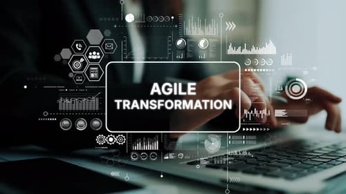 Professionnel des affaires engagé dans une stratégie de transformation agile grâce à l'analyse numérique et à Data Visu