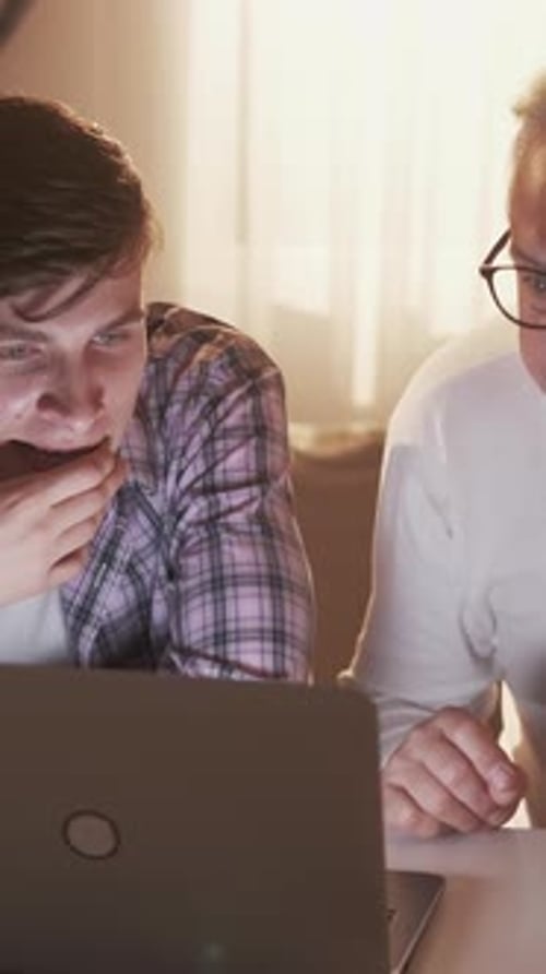 Licitaciones verticales de ocio familiar por Internet en línea