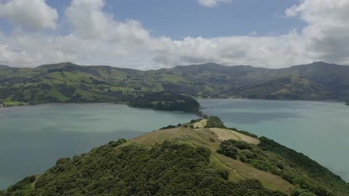 vista da trilha Onawe na Nova Zelândia, vista aérea sobre uma incrível baía oceânica em Takaroa, Nova Zelândia