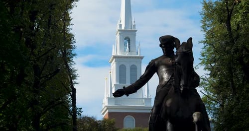 Paul revere statue and Boston freedom trail city history in Massachusetts