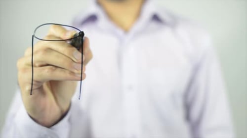 Crude Oil, Writing on Screen